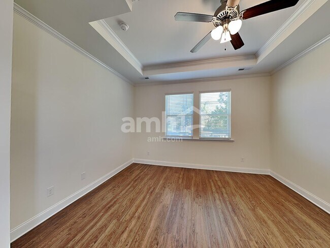 Building Photo - 115 Samara Ln