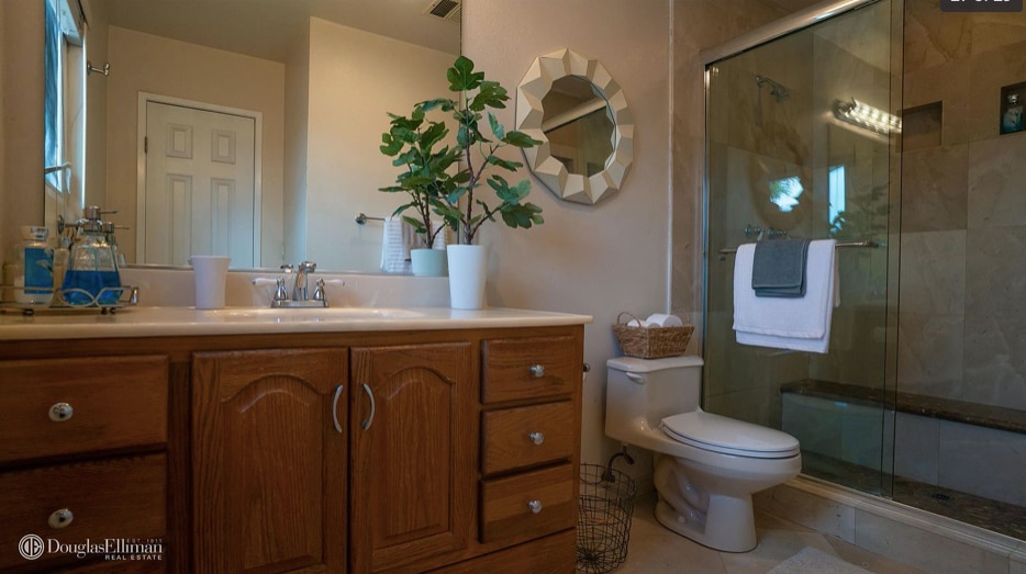 Building Photo - 591 Imperial Beach Blvd