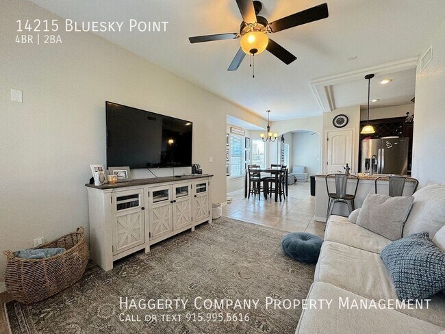 Building Photo - East El Paso 4 bed Refrig A/C Home