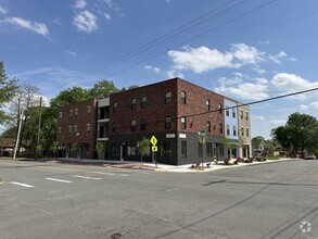 Building Photo - 520 E 21st St