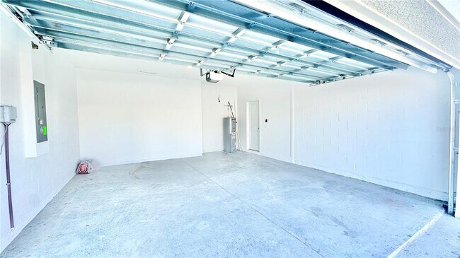 Building Photo - 683 Daring Dr