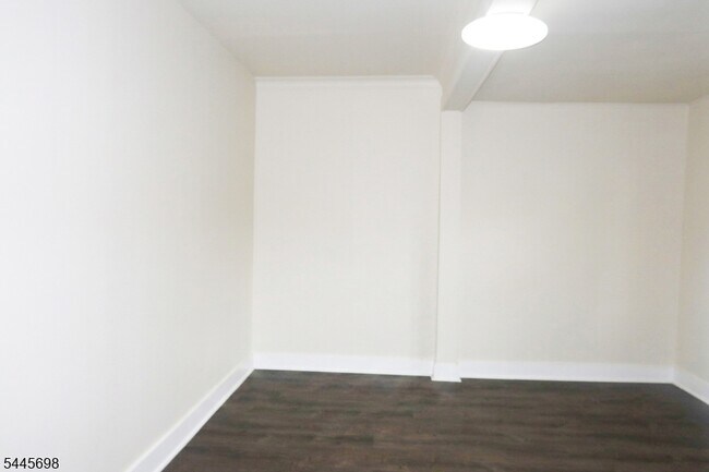 Building Photo - 89 Van Riper Ave