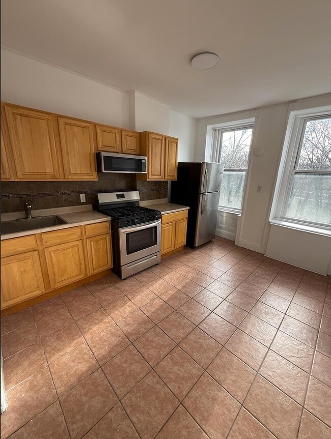 Building Photo - 1137 50th St