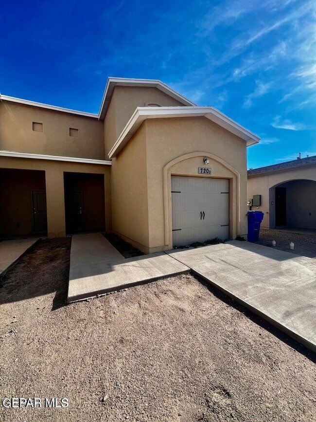 Building Photo - 720 HC Gilbert Minjares Dr