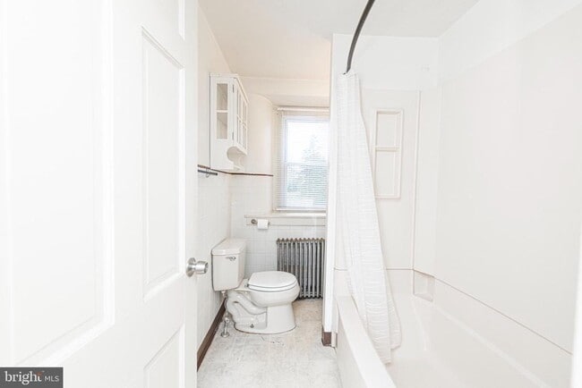 Building Photo - 804 Sanatoga Rd