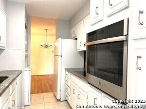 Building Photo - 7834 Broadway St