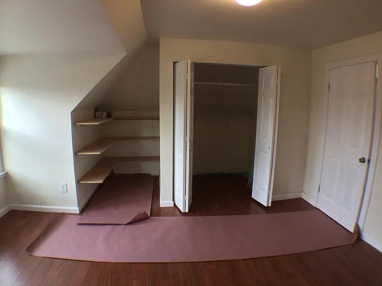 Building Photo - 5647 Hampton St