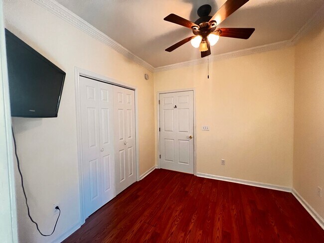 Building Photo - 4437 Lady Banks Ln