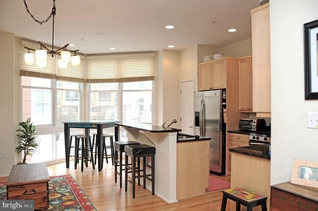 Building Photo - 2010 N Westmoreland St