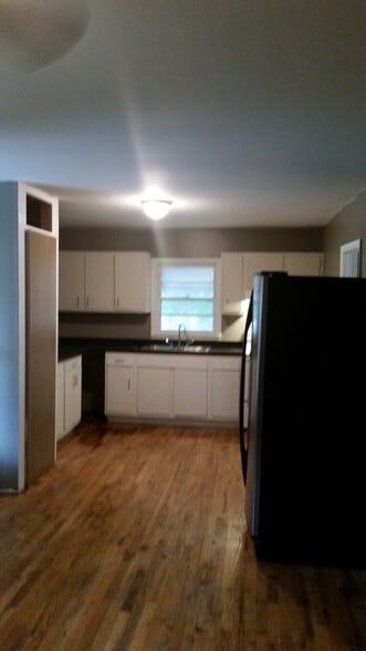 Building Photo - 53 Clifton Dr