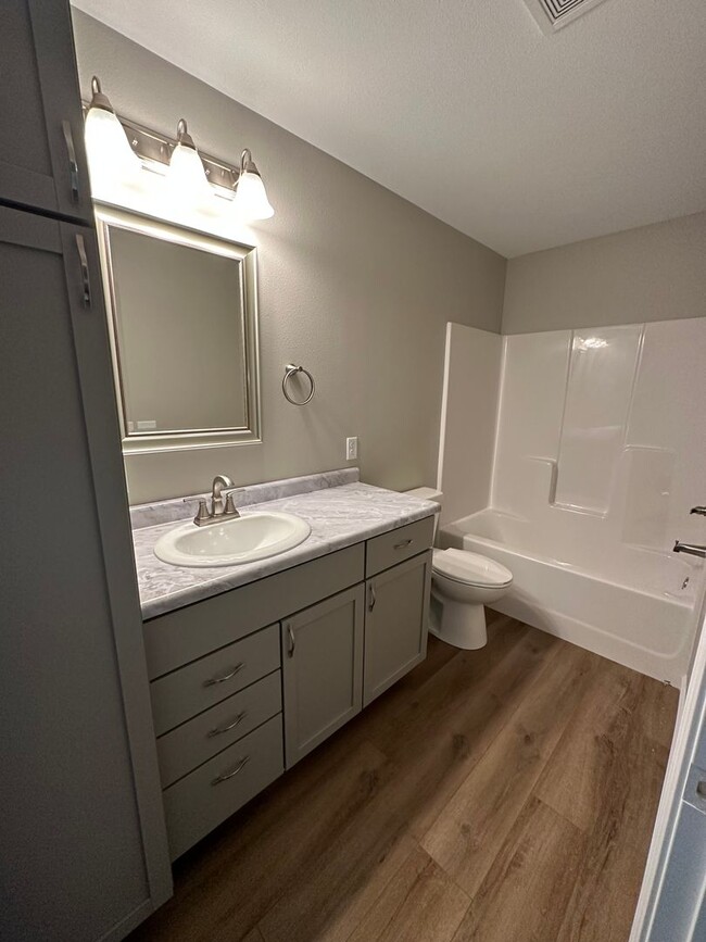Building Photo - 2554-2550 Granite Dr NW