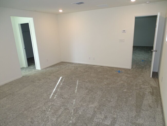 Building Photo - 5 Bedroom Home, 1st Floor Bed and Full Bath, Loft In Inspirada