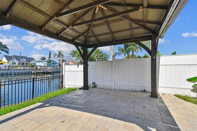 Building Photo - 8708 Thornwood Ln