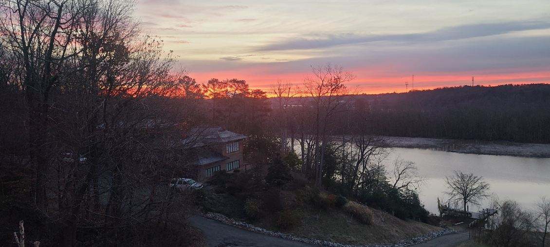 Building Photo - 511 Riverview Ct