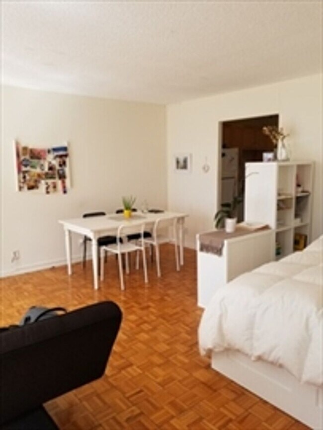 Building Photo - 44 Washington St