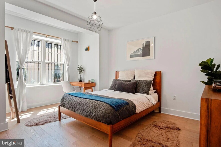 Building Photo - 3606 Rock Creek Church Rd NW