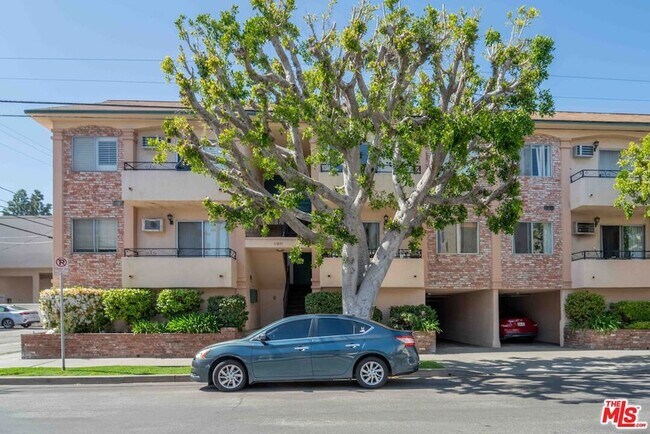 Building Photo - 11871 Idaho Ave