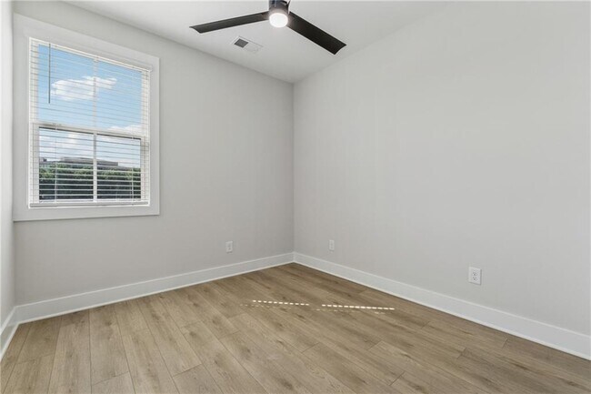 Building Photo - 2500 Northwinds Pkwy
