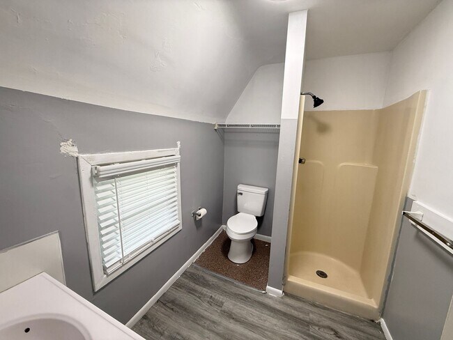 Building Photo - 5680 Trailer Park Dr