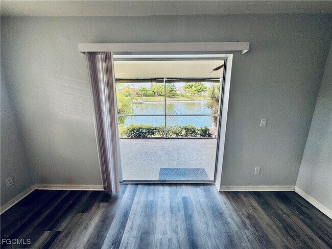 Building Photo - 1320 SE 6th Ave