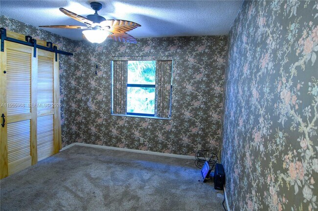 Building Photo - 8044 NW 41 Ct