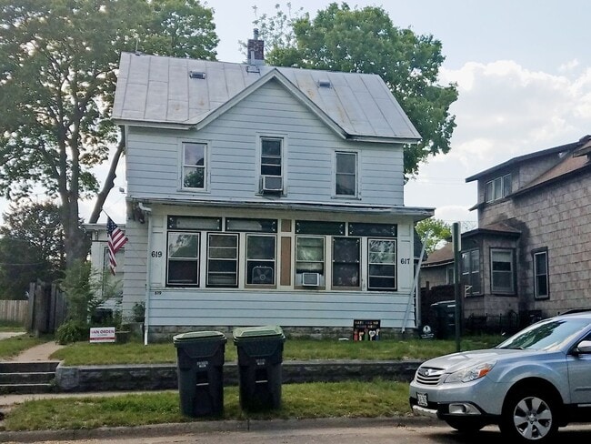 Building Photo - nre617