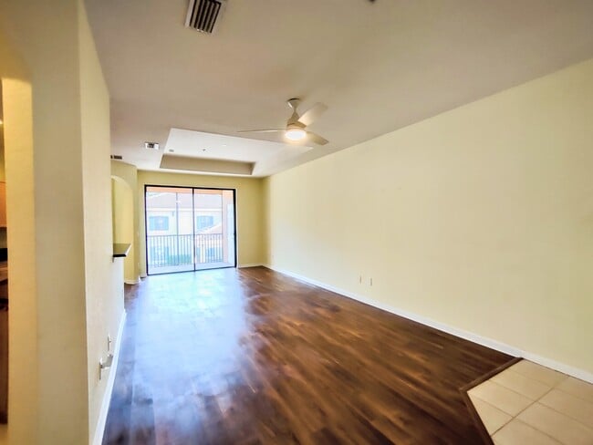 Building Photo - 300 Via Castilla