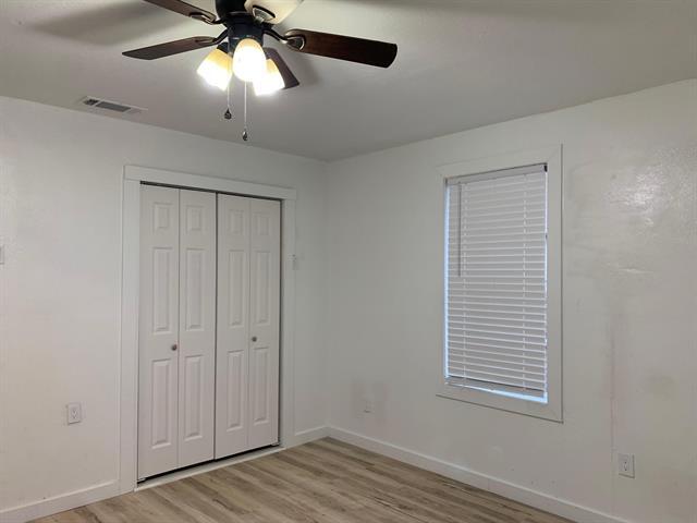 Building Photo - 1046 W Collins St