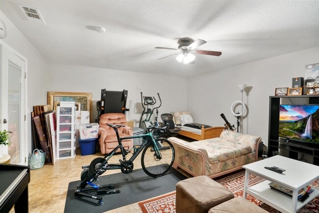 Building Photo - 1286 Waxwing Ln
