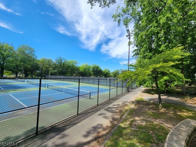 Building Photo - 88 Forest Hill Pkwy