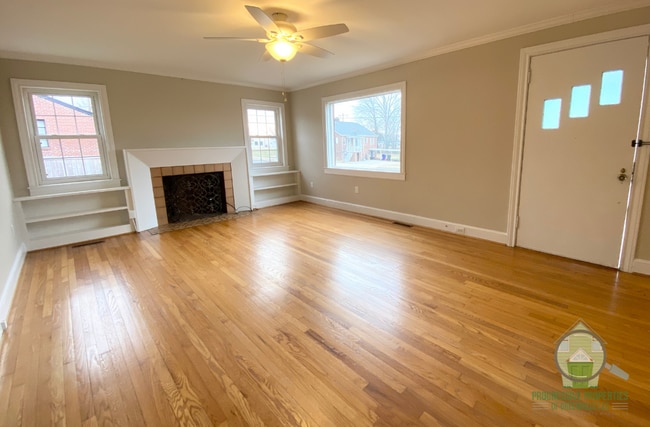 Building Photo - 10 Auburn St