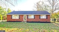 Building Photo - 123 Thies Rd