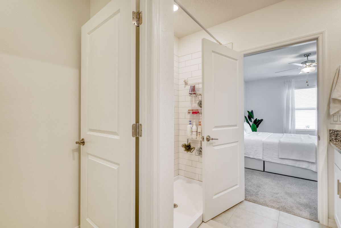 Building Photo - 111 Rain Lily Ave