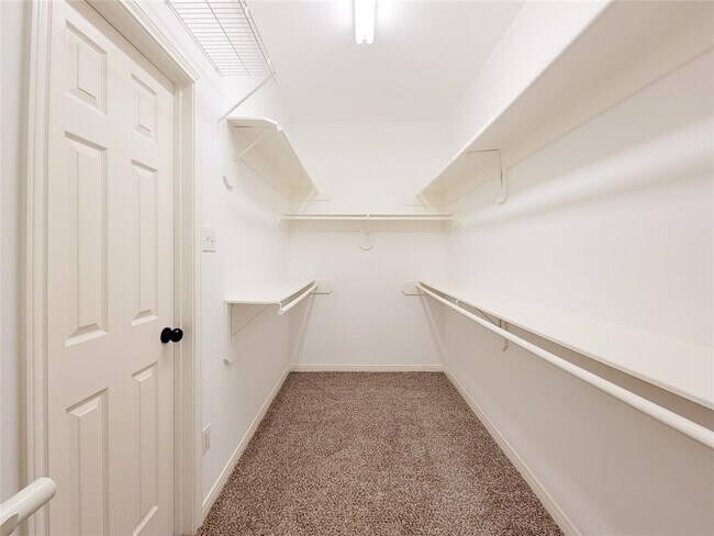 Building Photo - 21122 Golden Sycamore tr