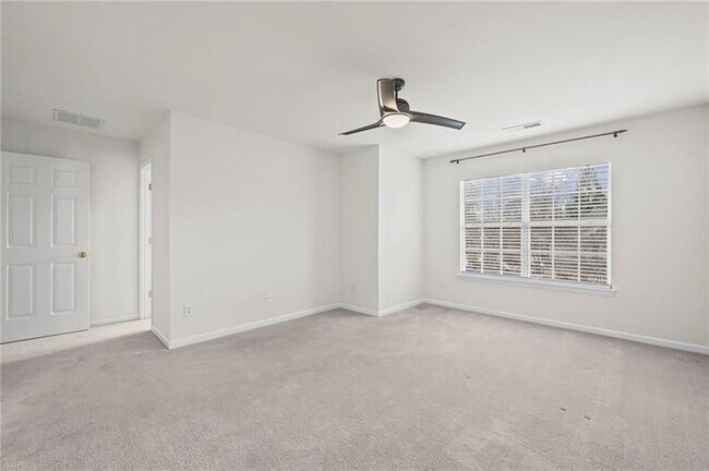 Building Photo - 5662 Lawley Rd
