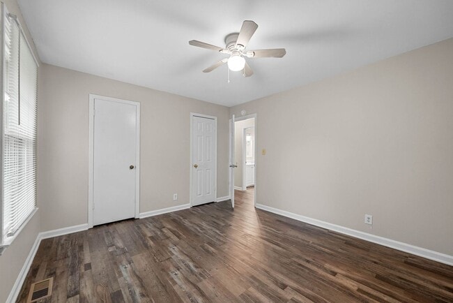 Building Photo - 4 Bedroom Pet Friendly Home For Rent With The 1ST TWO WEEKS FREE!!!