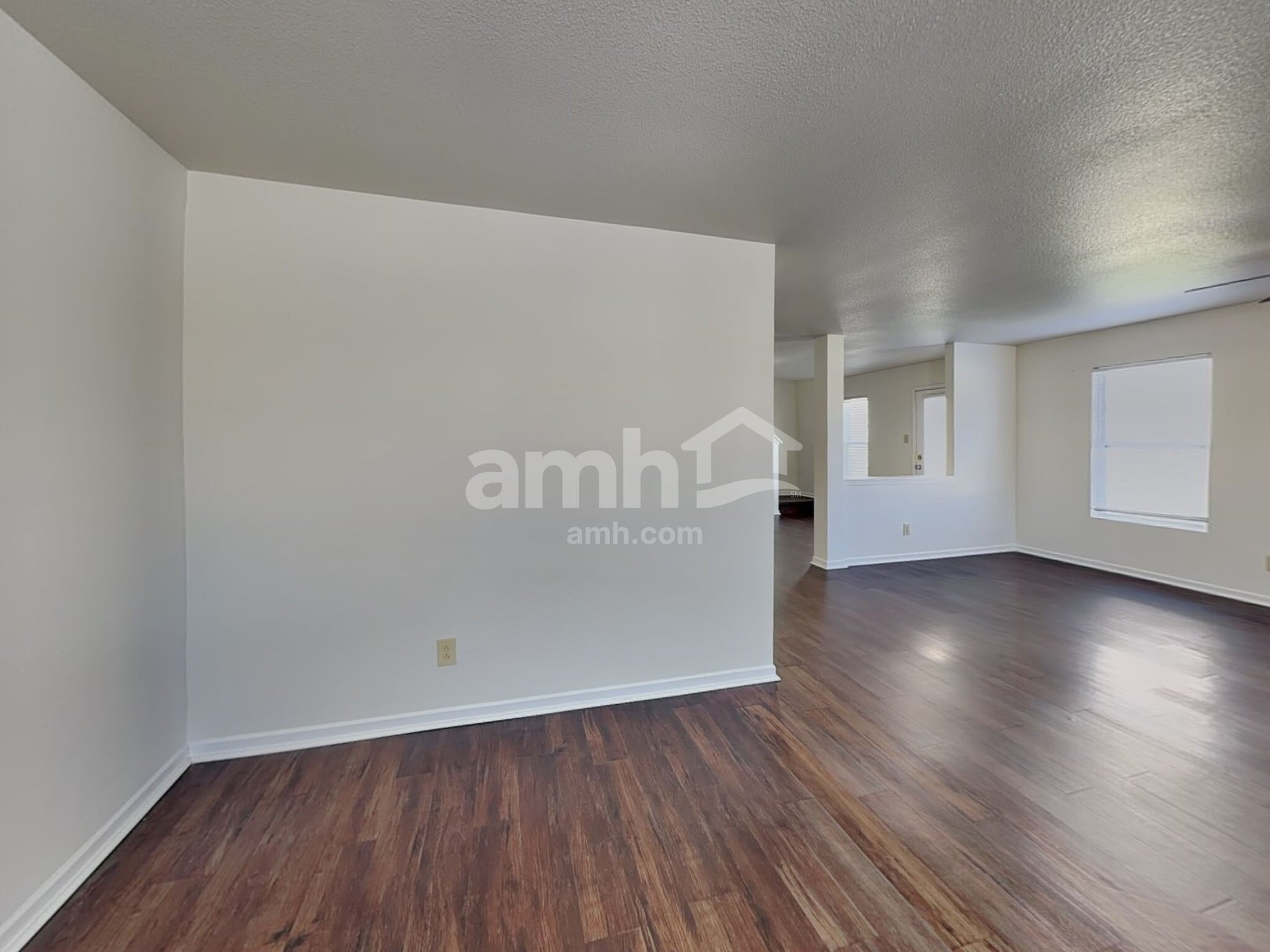 Building Photo - 10155 Cumberland Pointe Blvd