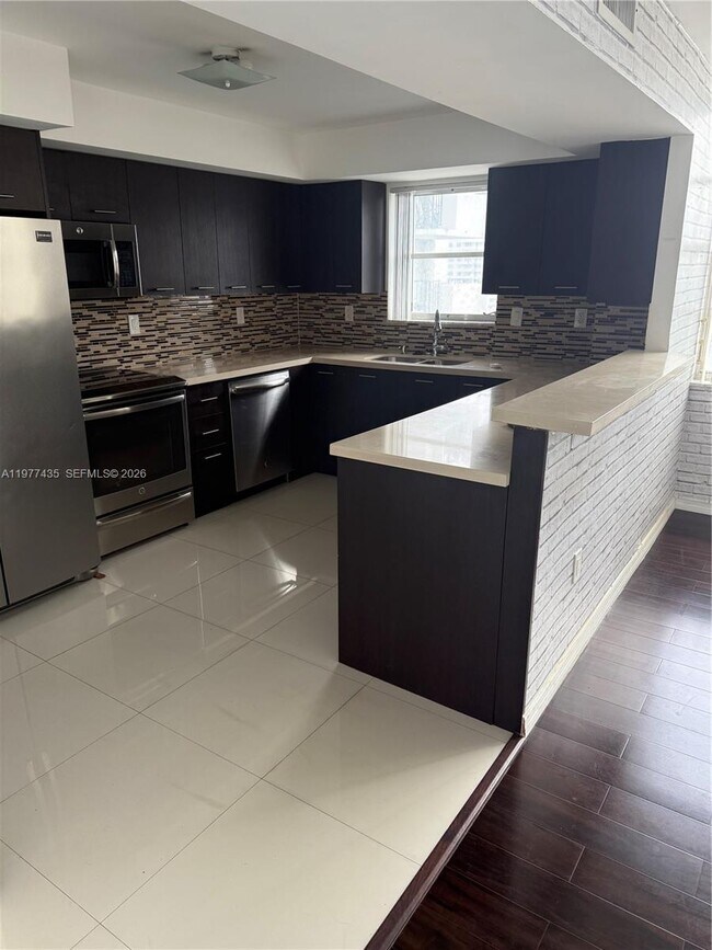 Building Photo - 2750 NE 183rd St