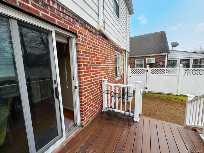 Building Photo - 58-36 Bell Blvd