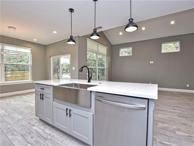 Building Photo - 16310 Forest Way
