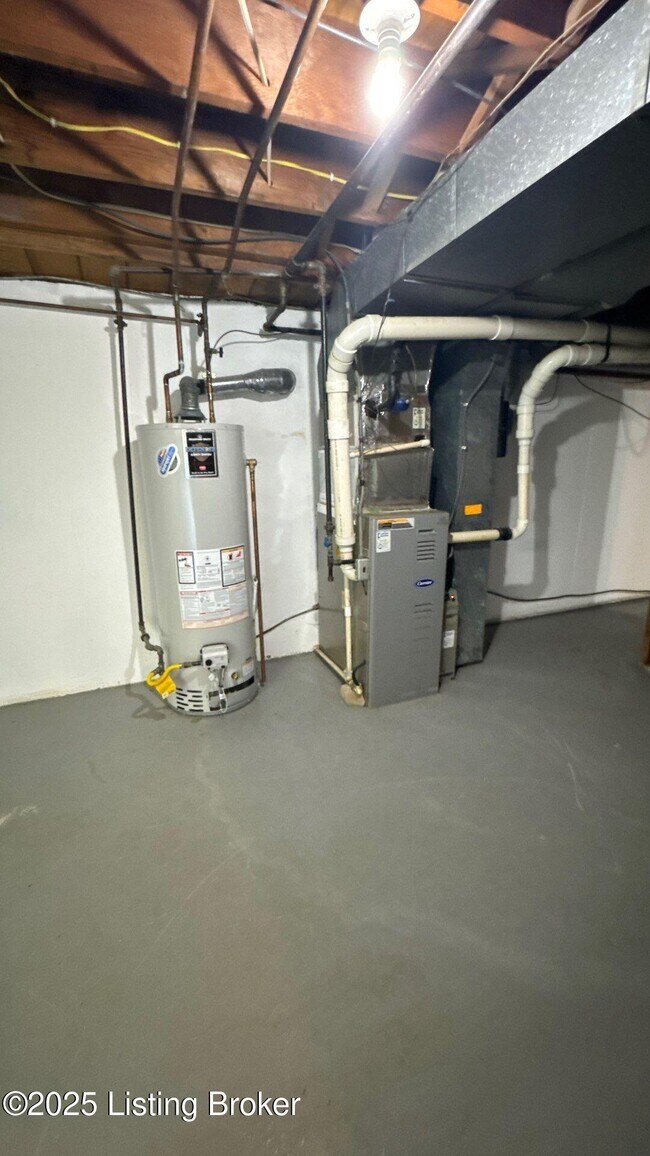 Building Photo - 5908 Ashby Ln