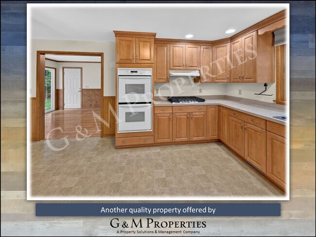 Building Photo - Rarely Available 3-Bedroom Home Rental - West Irondequoit Schools!