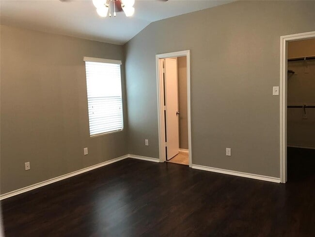 Building Photo - 805 Katydid Ct