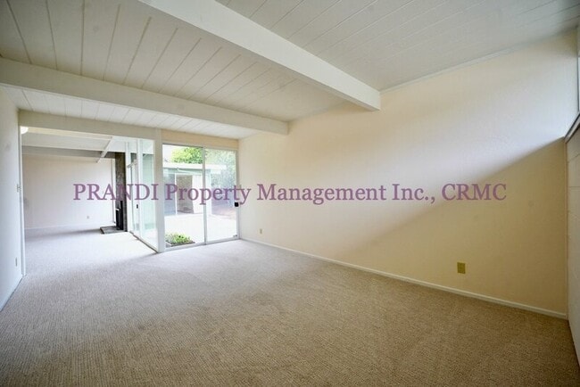 Building Photo - 870 Penny Royal Ln