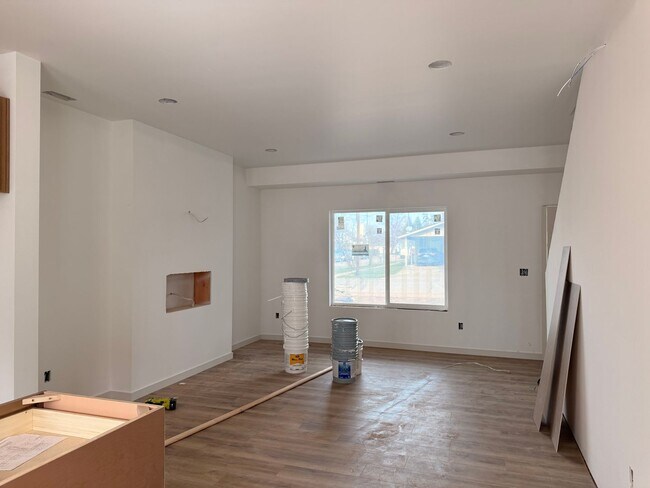 Building Photo - New Construction!