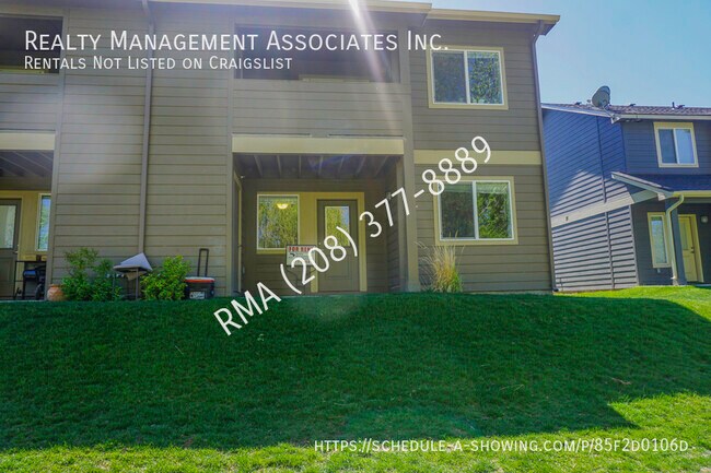 Building Photo - 1344 S Edgewater Cir