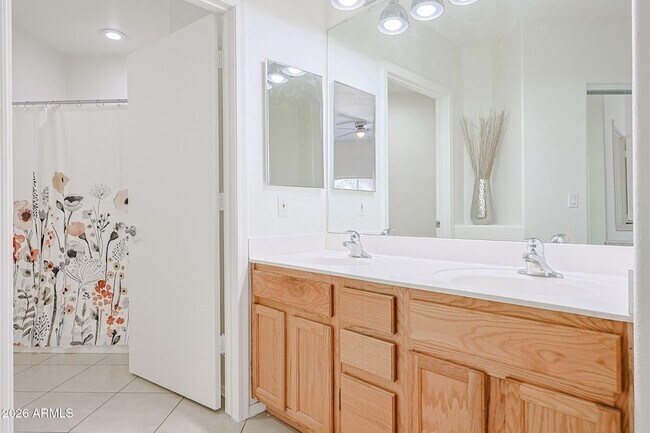 Building Photo - 7993 W Zoe Ella Way