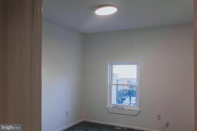 Building Photo - 2511 Madison Ave