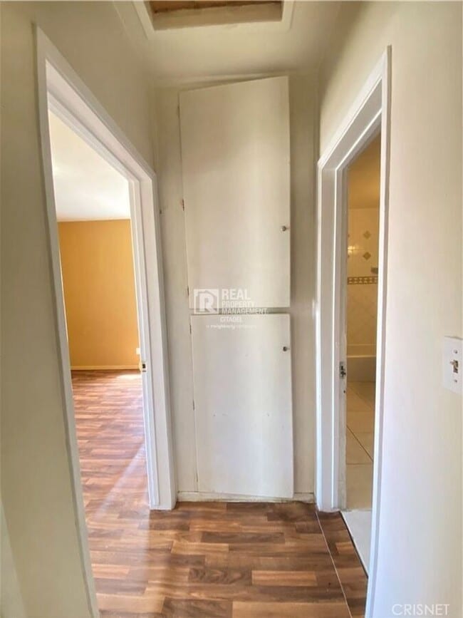 Building Photo - 43360 7th St E