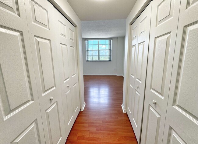 Spacious Closets - 215 SW 42nd Ave